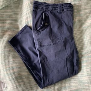 Torrid Cropped Blue Pants.